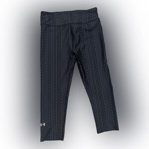 Women’s Under Armour Size Small Compression Heat Gear Cropped Leggings